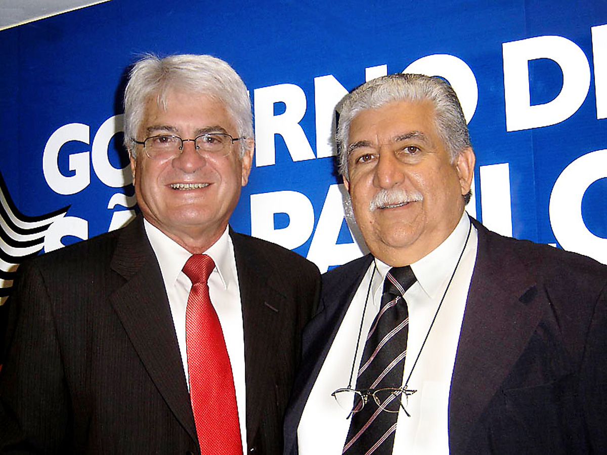 O candidato do PSDB Zé Dito ao lado do deputado estadual Roberto Engler (Foto: Reprodução)
